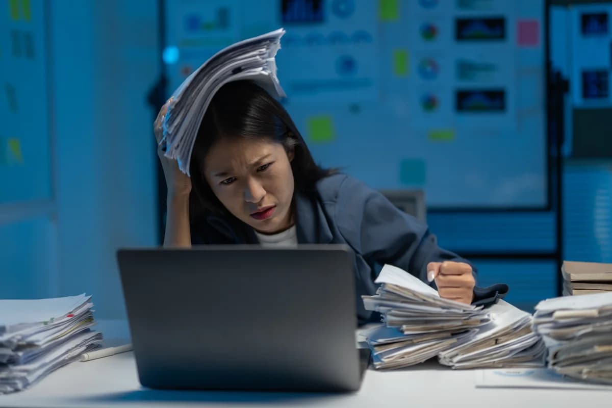 โปรแกรมบัญชีออนไลน์ดีแค่ไหน ถ้ายังต้อง "คีย์มือ" ก็เหนื่อยอยู่ดี! อุดรอยรั่วนี้ด้วย AI